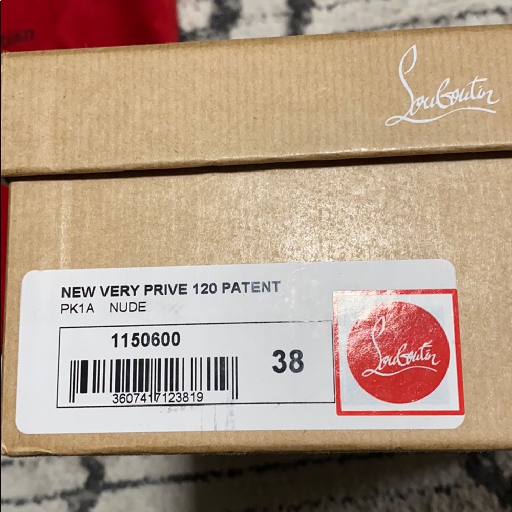 Christian Louboutin Very Prive 120 Patent - Picture 8 of 8
